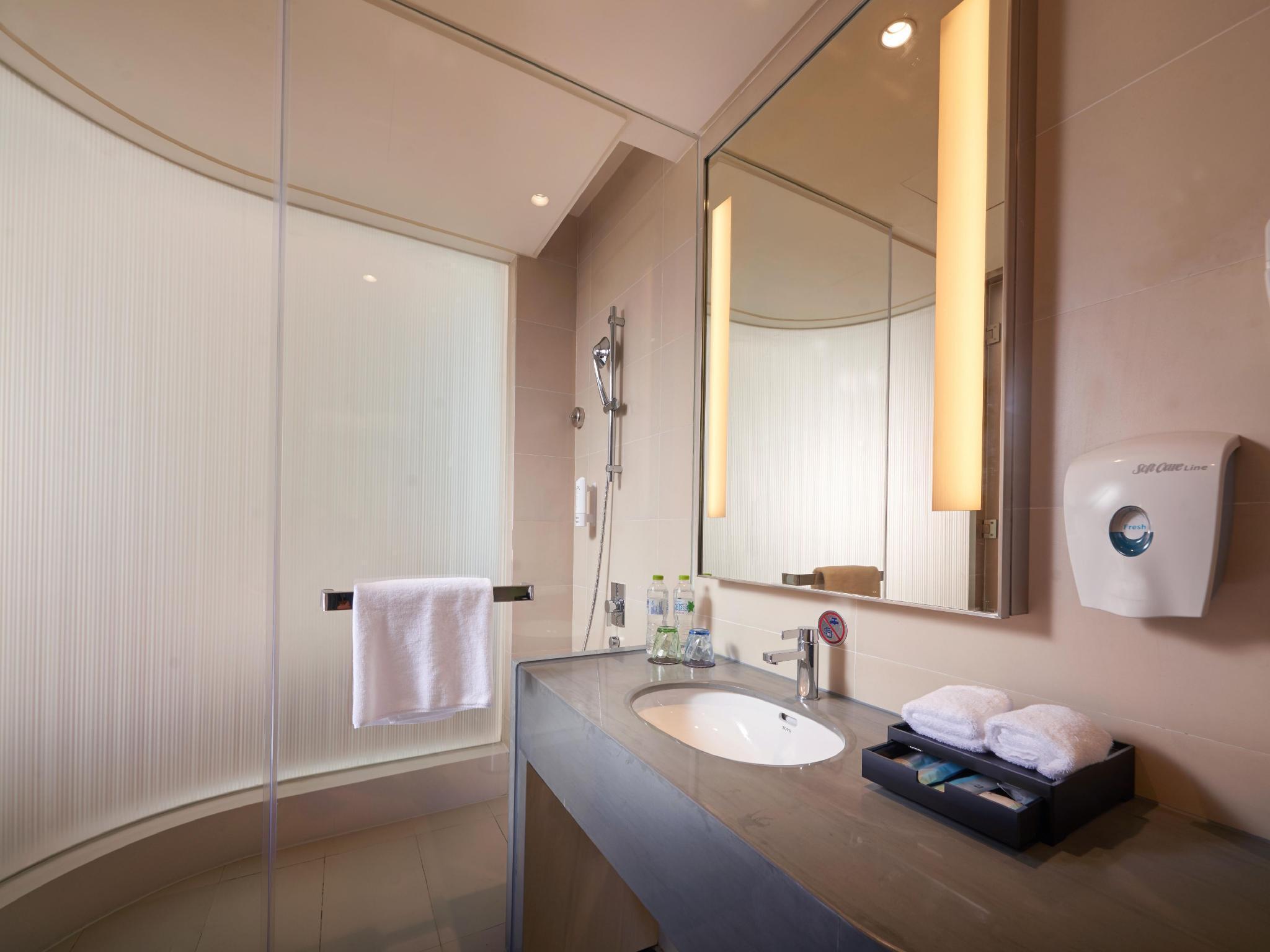 Holiday Inn Express Chengdu Huanhuaxi By Ihg-Near Jinsha Site Musem,Near Wuhou Temple Museum,Welcome Drinks,Free Gym,Free Self-Service Laundry Bagian luar foto