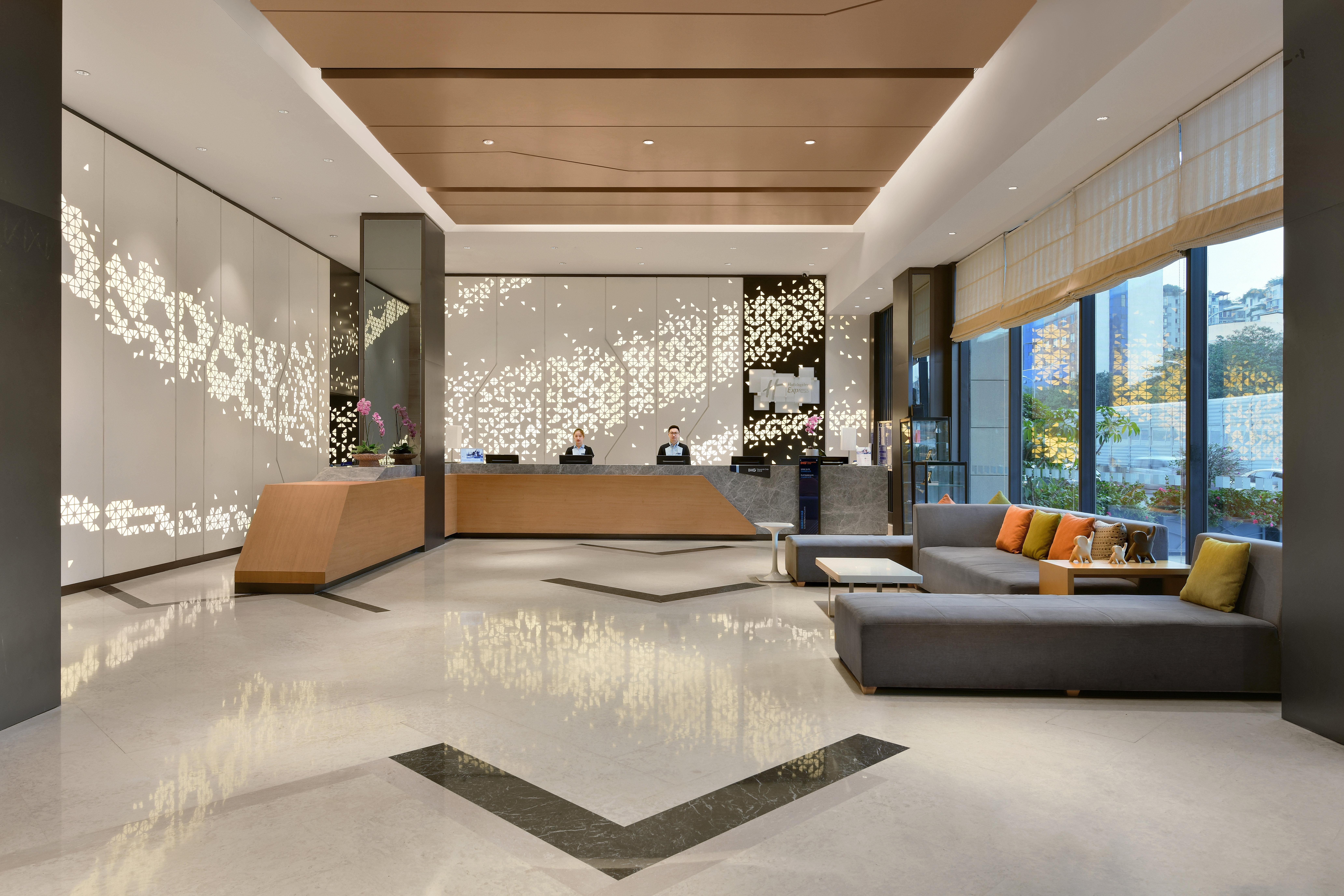 Holiday Inn Express Chengdu Huanhuaxi By Ihg-Near Jinsha Site Musem,Near Wuhou Temple Museum,Welcome Drinks,Free Gym,Free Self-Service Laundry Bagian luar foto