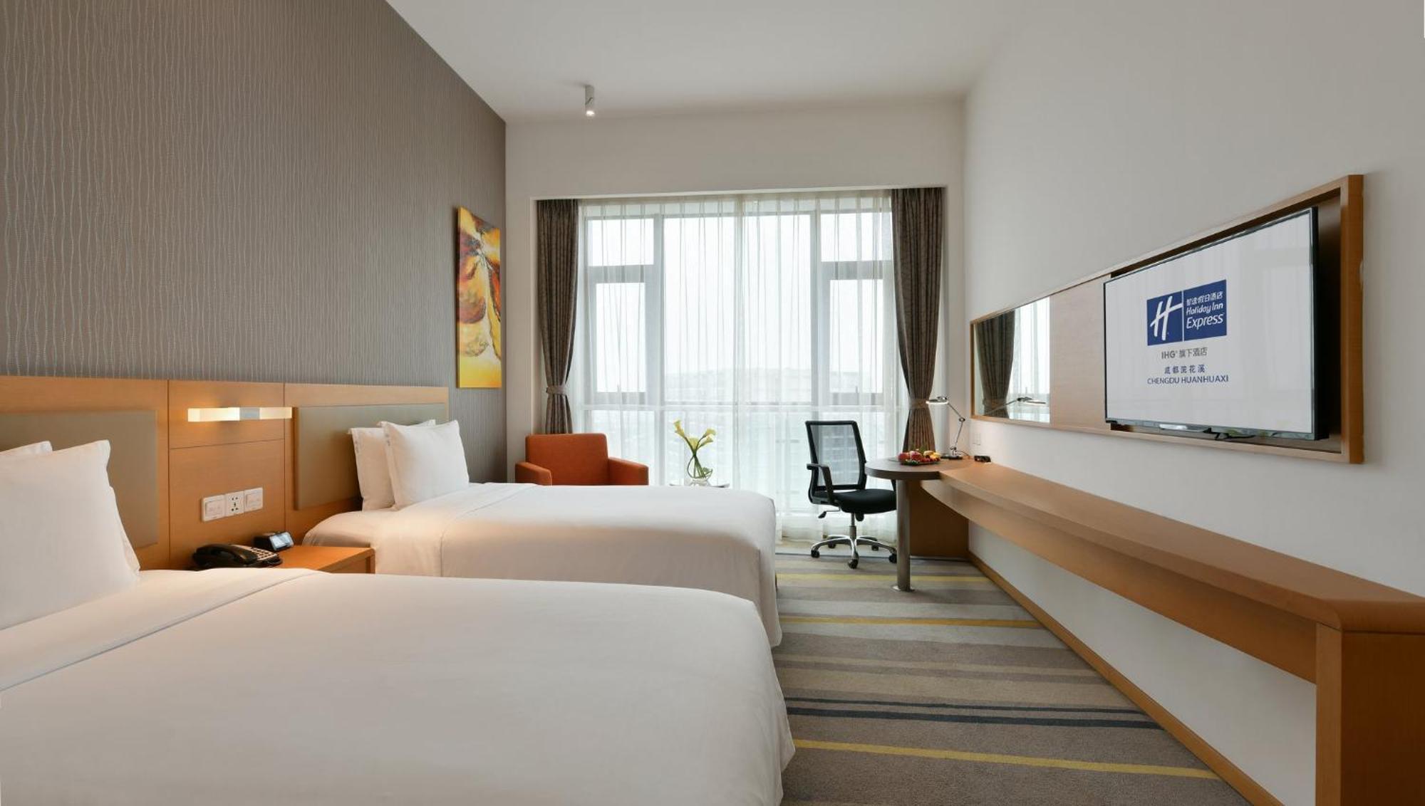 Holiday Inn Express Chengdu Huanhuaxi By Ihg-Near Jinsha Site Musem,Near Wuhou Temple Museum,Welcome Drinks,Free Gym,Free Self-Service Laundry Bagian luar foto