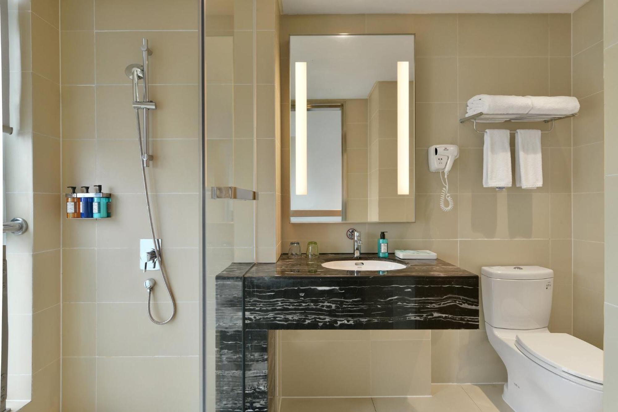 Holiday Inn Express Chengdu Huanhuaxi By Ihg-Near Jinsha Site Musem,Near Wuhou Temple Museum,Welcome Drinks,Free Gym,Free Self-Service Laundry Bagian luar foto