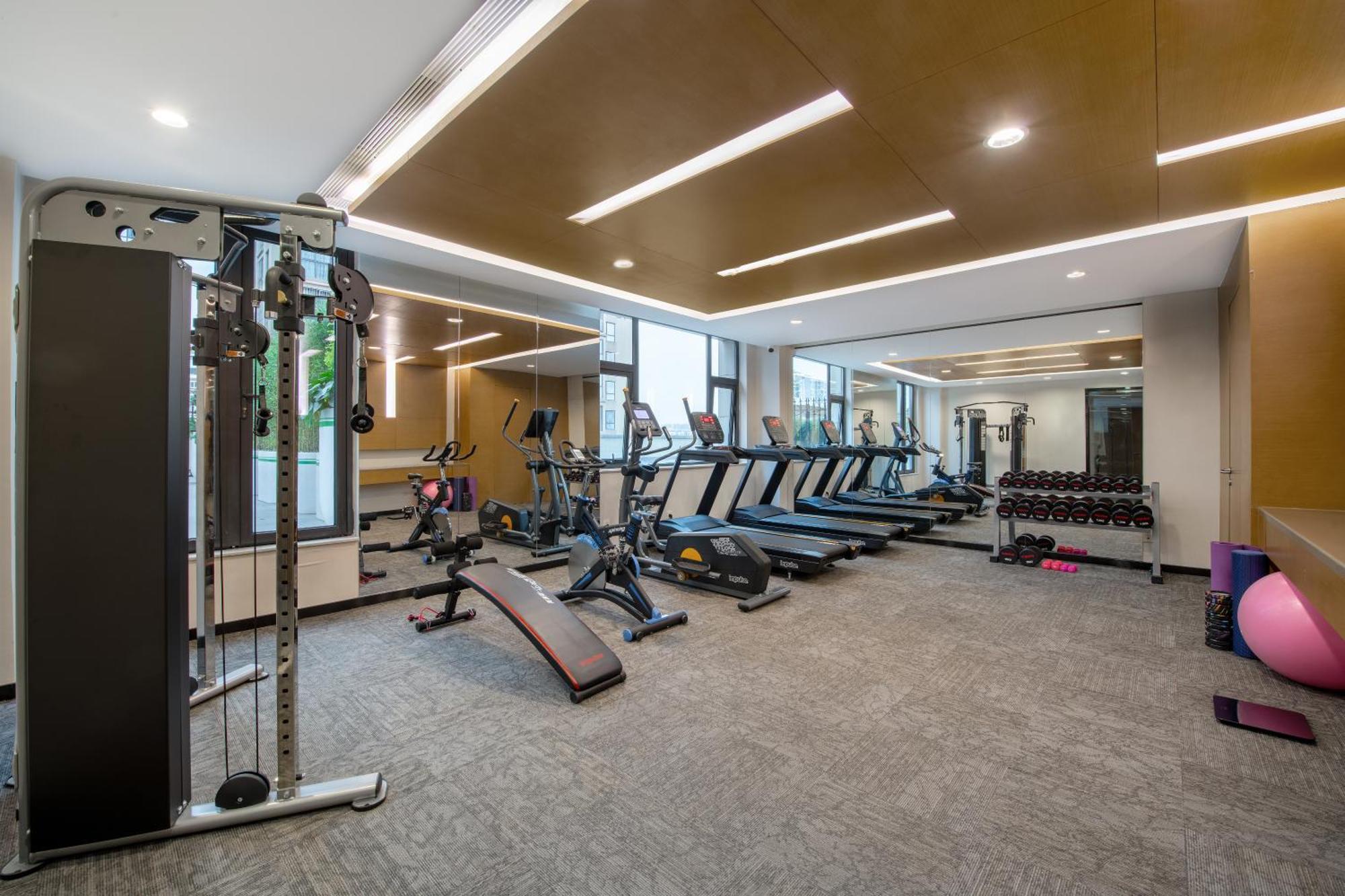 Holiday Inn Express Chengdu Huanhuaxi By Ihg-Near Jinsha Site Musem,Near Wuhou Temple Museum,Welcome Drinks,Free Gym,Free Self-Service Laundry Bagian luar foto